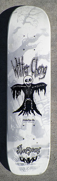 File:Decomposed Witter Cheng FrEaKsTyle tWo Deck 2005.jpg